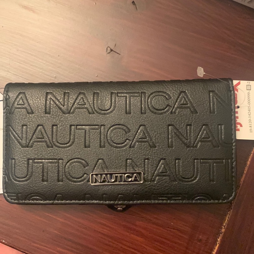 NWT Nautica Slim Gusset Clutch